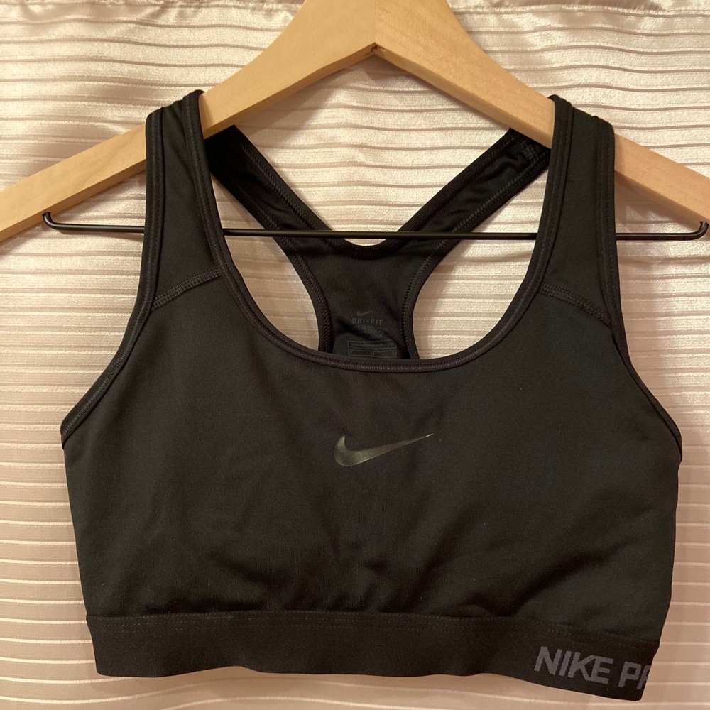 Nike Pro Sports Bra